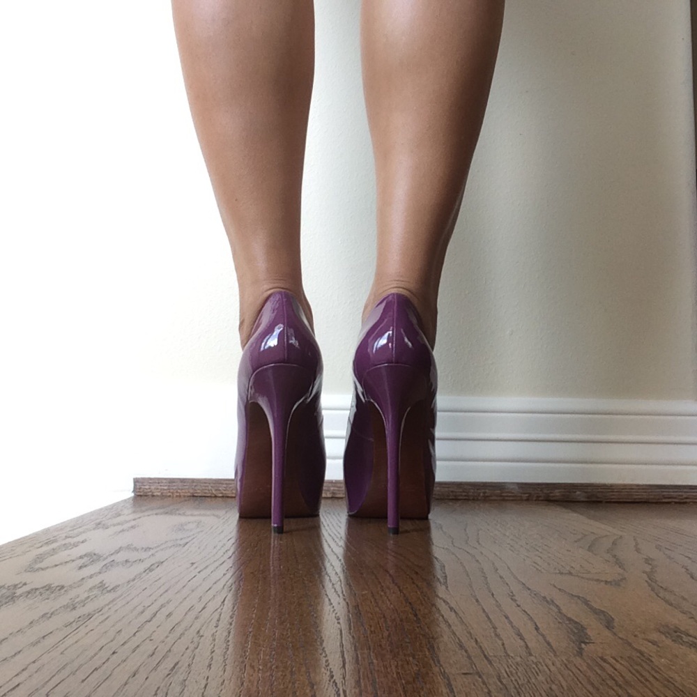 โSOLDโ Enzo Angiolini Purple Patent Peep Toe Pumps - Picture 2 of 7